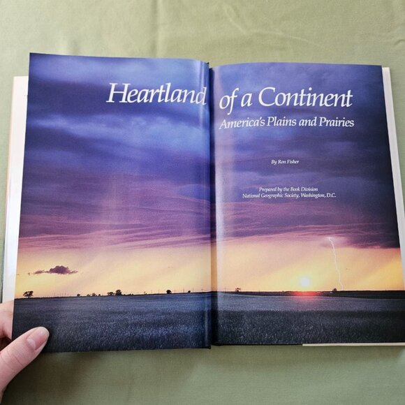 Heartland of a Continent America's Plains and Prairies Ron Fisher Hardcover NG - Picture 3 of 12